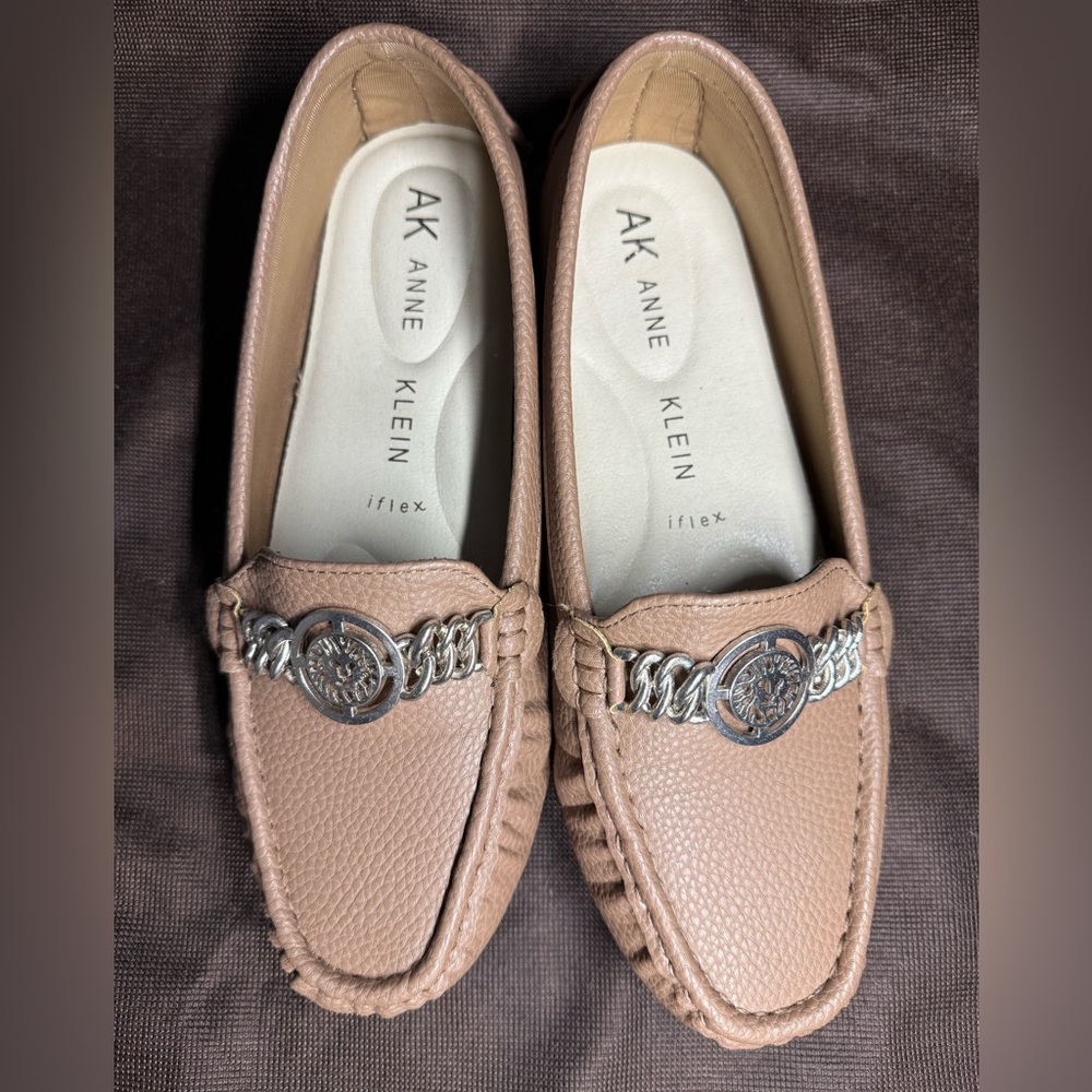 Anne Klein Women's Tan Loafers